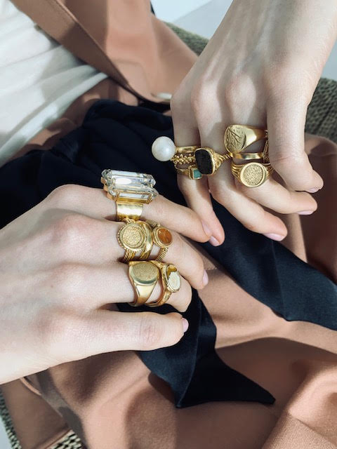 Delphine Ring Gold